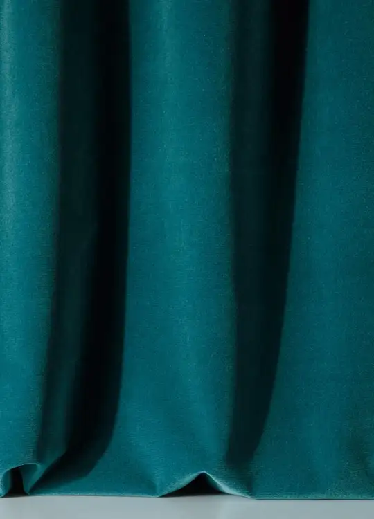  Stain-resistant water-repellent fabrics for furnishings